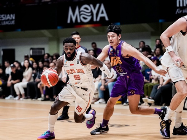 Pelita Jaya Jakarta Gilas Tangerang Hawks di Game 1 Playoff