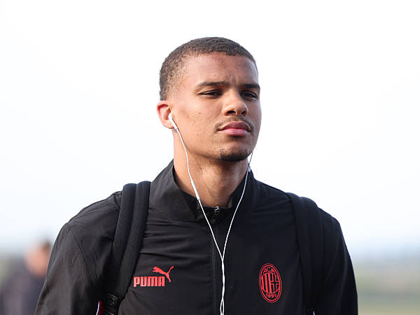 Siap Tawarkan Gaji Besar, Como Belum Menyerah Dapatkan Malick Thiaw