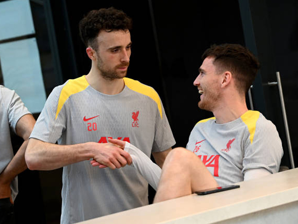 Andy Robertson Kenang Sosok Diogo Jota dengan Penuh Cinta