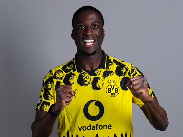 Chelsea mengidentifikasi bek muda Borussia Dortmund, Soumaila Coulibaly