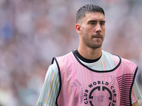 Juventus Pertimbangkan Pemutusan Kontrak Dusan Vlahovic