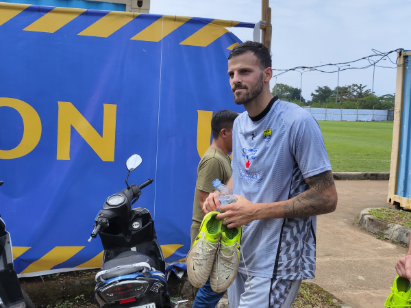 Bek Persib, Patricio Matricardi