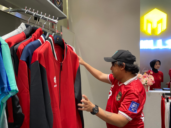 Mills meresmikan official store di Kota Baru Parahyangan dan flagship store ke-11 di Indonesia