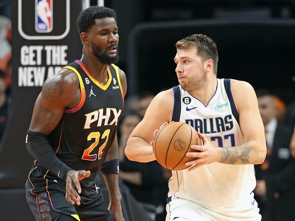 Luka Doncic jadi penyebab utama Deandre Ayton tertarik gabung Los Angeles Lakers.