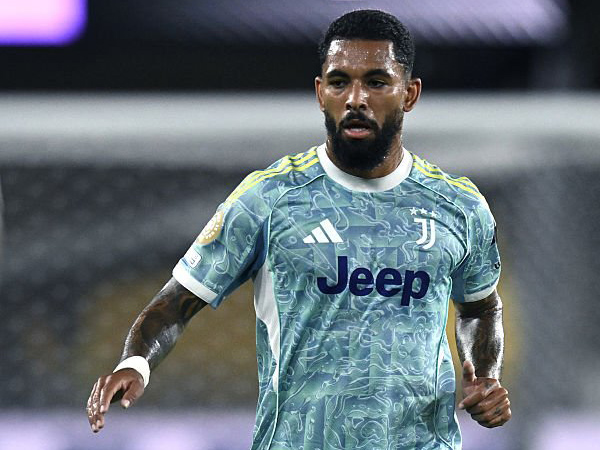 Douglas Luiz.