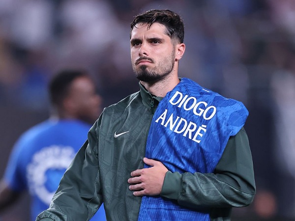 Pedro Neto baru saja kehilangan sahabatnya, Diogo Jota