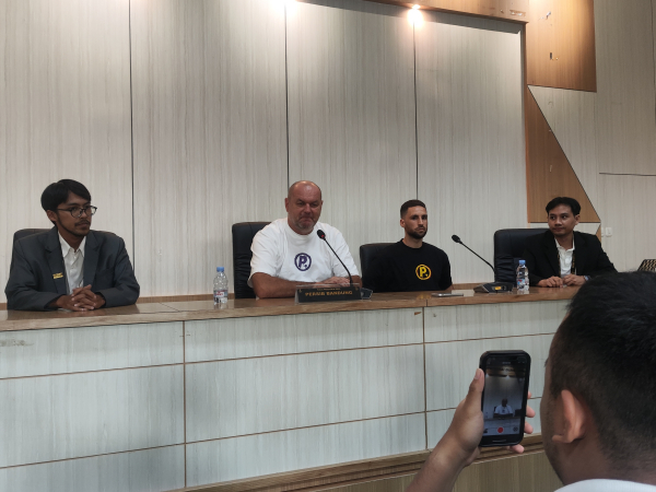 Pelatih Persib, Bojan Hodak