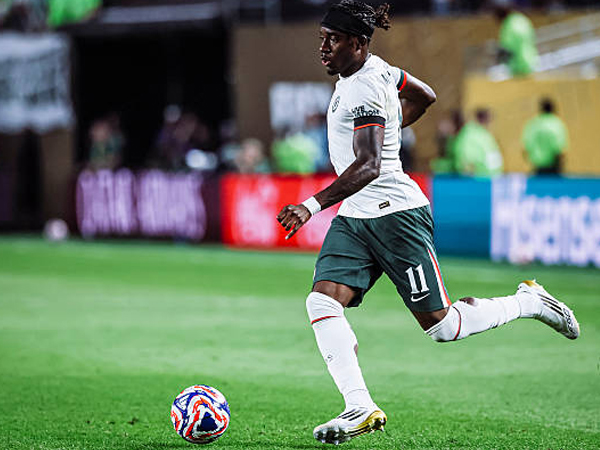 Capai Kesepakatan Pribadi, Noni Madueke Buka Peluang Pindah ke Arsenal