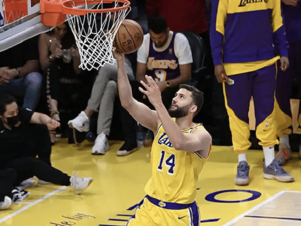 Maxi Kleber diharapkan Los Angeles Lakers bisa jadi stretch bigman.