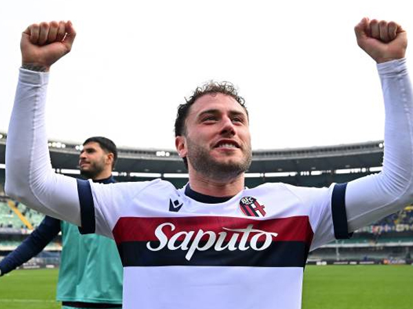 Crystal Palace Unggul dalam Persaingan Dapatkan Davide Calabria