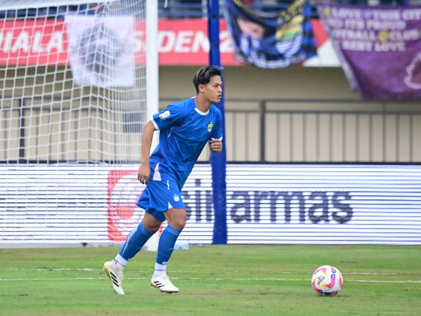 Bek Persib, Alfeandra Dewangga