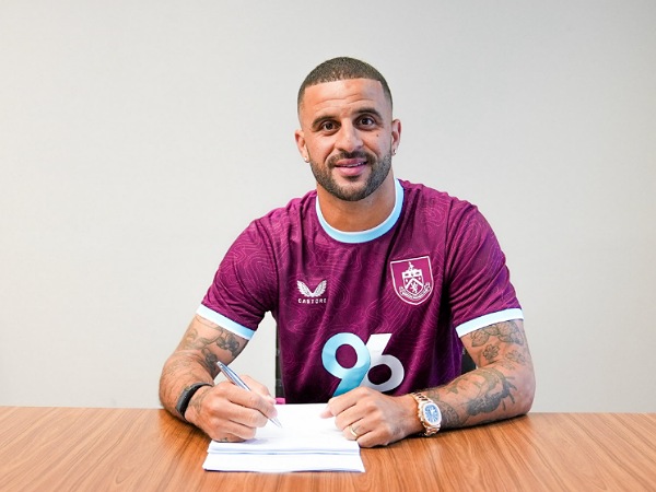 Bek anyar Burnley, Kyle Walker. (Foto: Burnley)