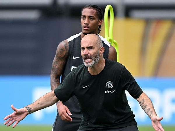 Joao Pedro dan pelatih Chelsea, Enzo Maresca