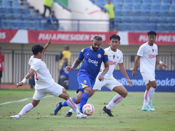 Indonesia All-Stars bermain imbang 2-2 dengan Arema FC