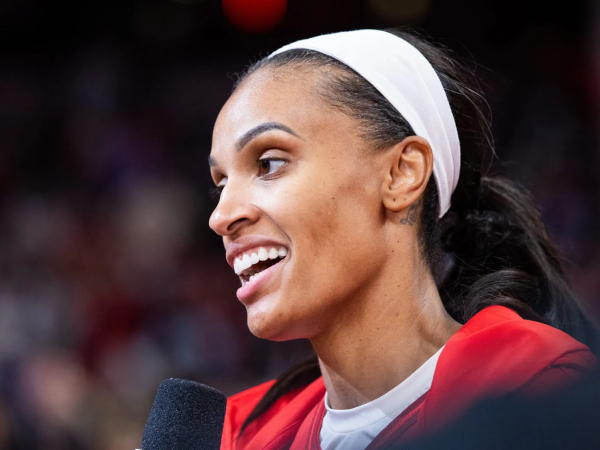 DeWanna Bonner Kembali ke Phoenix, tempat ia menghabiskan dekade pertama dari 16 tahun kariernya. (Foto: AP)