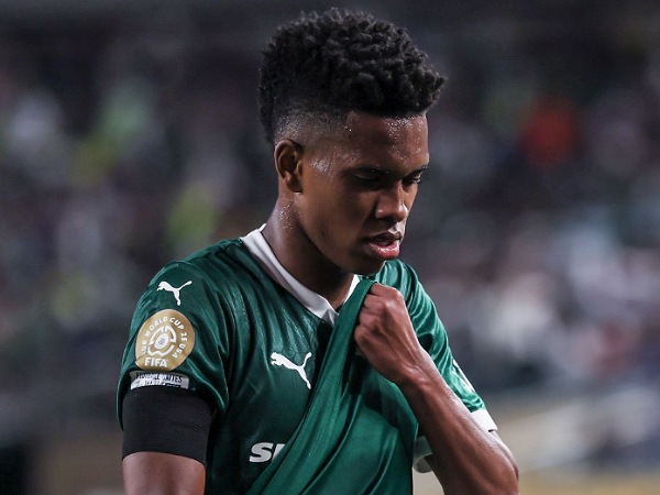 Estevao Willian akan memulai babak baru kariernya bersama Chelsea