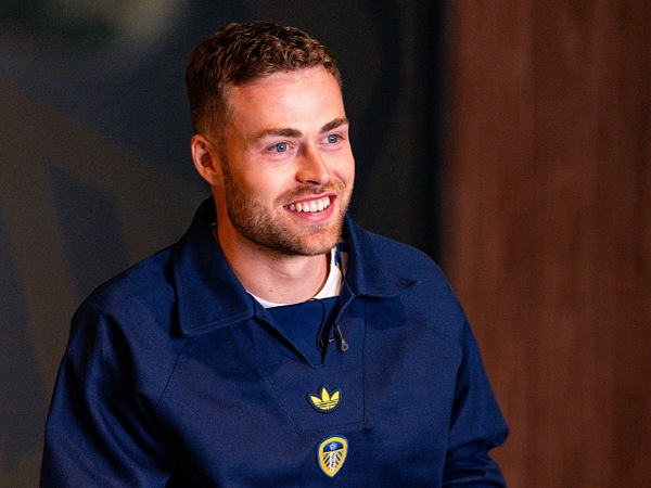 Bek kiri baru Leeds United, Gabriel Gudmundsson