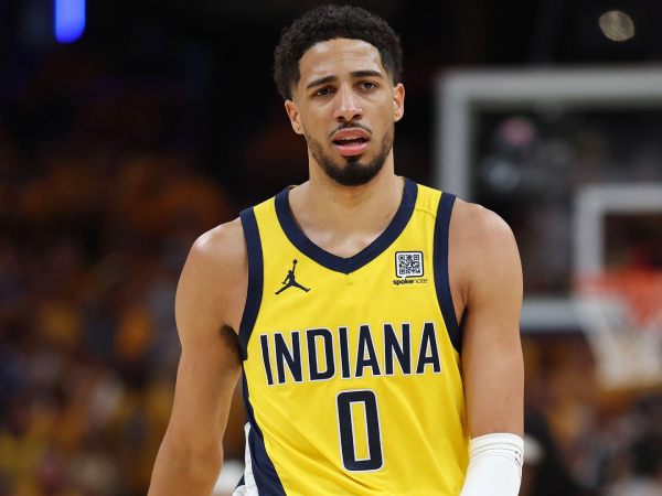 Setelah cedera, Tyrese Haliburton menggunakan media sosial untuk menegaskan kembali komitmennya kepada tim. (Foto: AP)