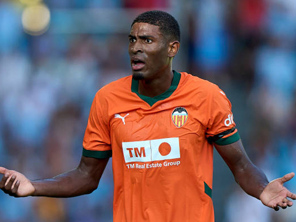 Tuntutan Harga Valencia Buat Arsenal Kesulitan Datangkan Cristhian Mosquera