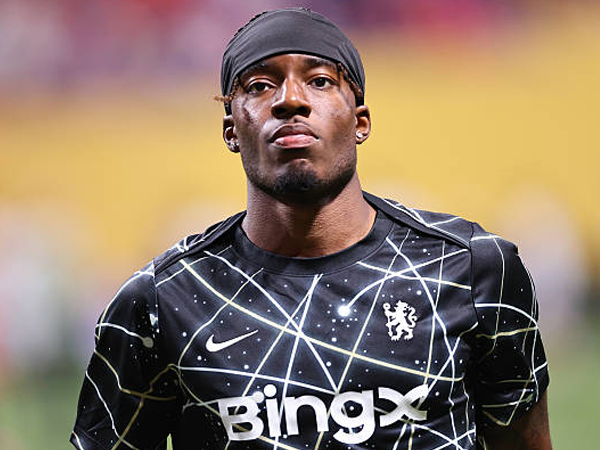 Didekati Arsenal, di Mana Noni Madueke Bisa Bermain untuk The Gunners?