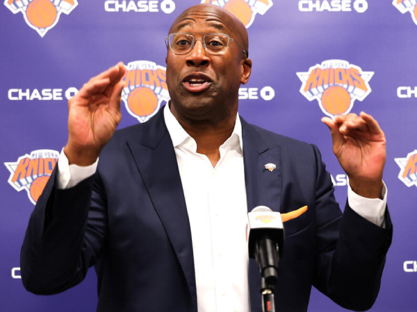 Mike Brown menjadi pelatih kepala ke-32 dalam sejarah Knicks, menggantikan Tom Thibodeau. (Foto: AP)