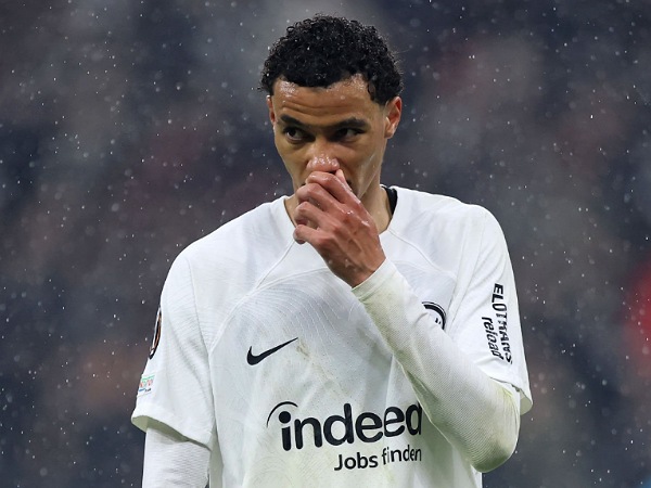 Newcastle United membidik striker Eintracht Frankfurt, Hugo Ekitike