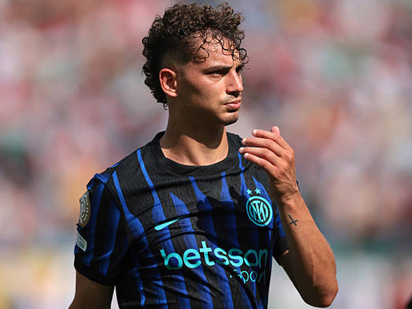 Gennaro Borrelli Sudah Didapat, Cagliari Kini Bidik Sebastiano Esposito