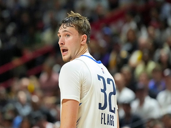 Mavericks Tumbangkan Lakers Saat Cooper Flagg Lakukan Debut