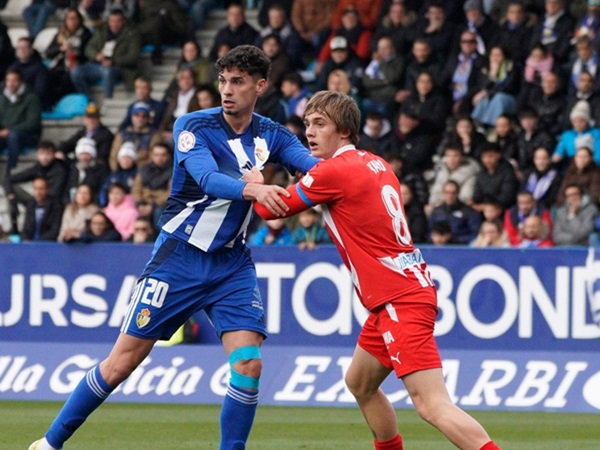 Sevilla Kalahkan Barcelona dalam Merekrut Penyerang Muda