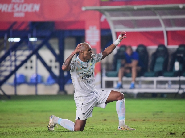 Gelandang serang Persib, Wiliam Marcilio