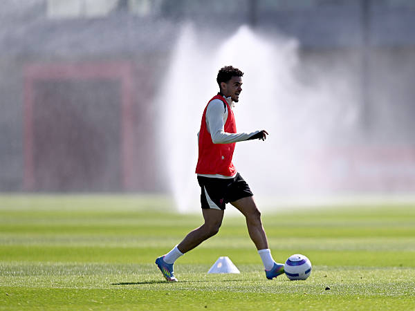 Bayern Ajukan Tawaran Pertama untuk Luis Diaz, Langsung Ditolak Liverpool