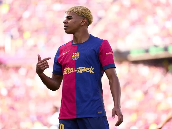 Lamine Yamal Memilih Tim Terbaik Barcelona Versinya