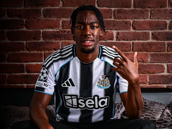 Rekrutan anyar Newcastle United, Anthony Elanga