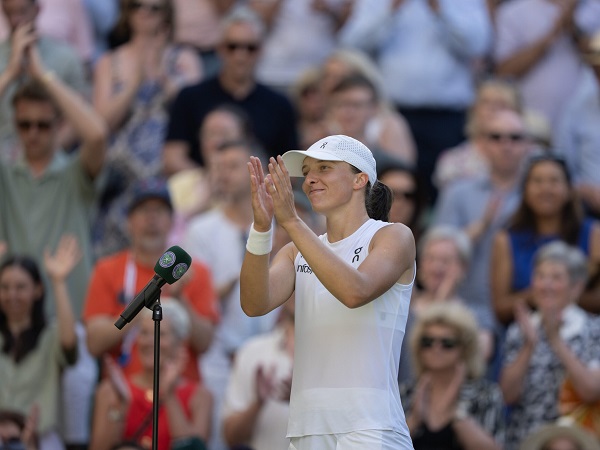 Iga Swiatek Berharap Kesuksesan Di Wimbledon Akan Bungkam Kritikan Di Polandia