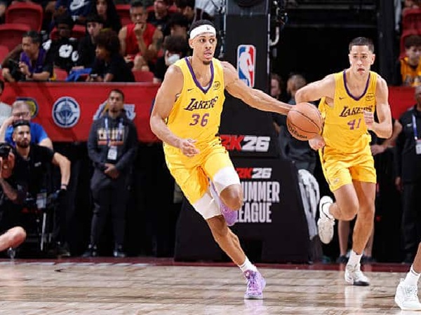 Lakers Libas Pelicans untuk Raih Kemenangan Pertama