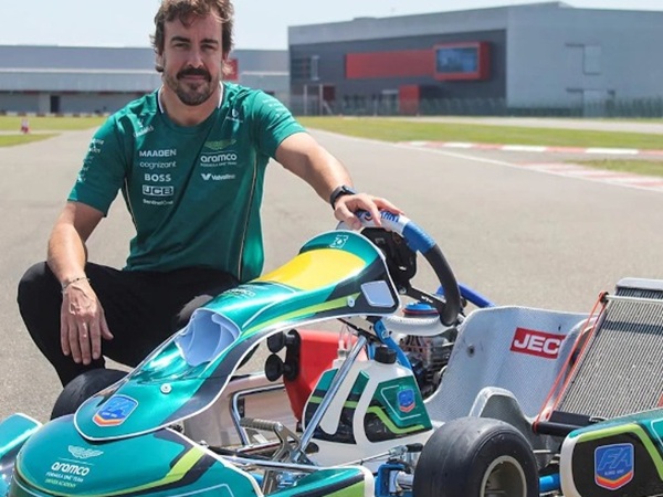 Aston Martin, Fernando Alonso