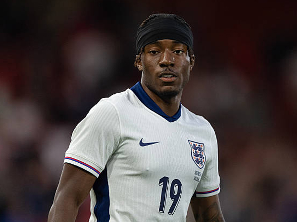 Gabung Arsenal, Apakah Noni Madueke Lebih Baik dari Martinelli dan Saka?