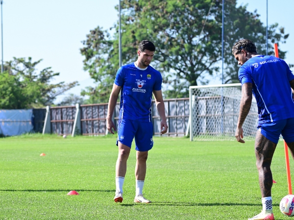 Bek Persib, Julio Cesar