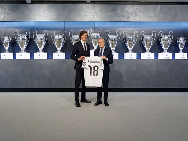 Alvaro Carreras Gunakan Nomor Punggung 18 di Rael Madrid