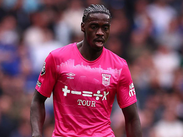 Axel Tuanzebe.