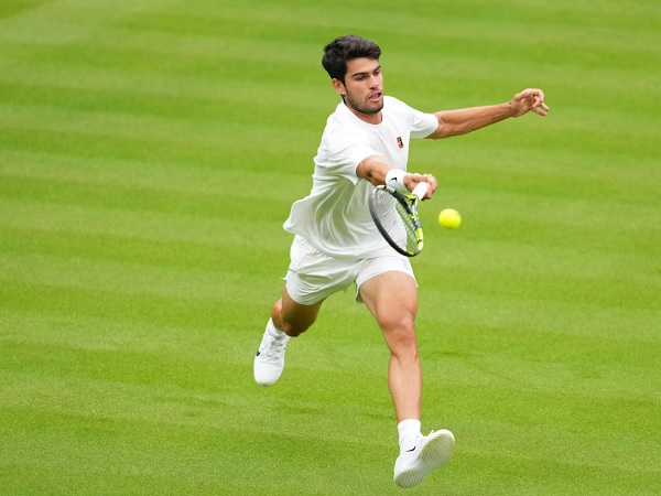 Carlos Alcaraz Akui Jannik Sinner Tak Biarkan Dirinya Bernapas Di Final Wimbledon
