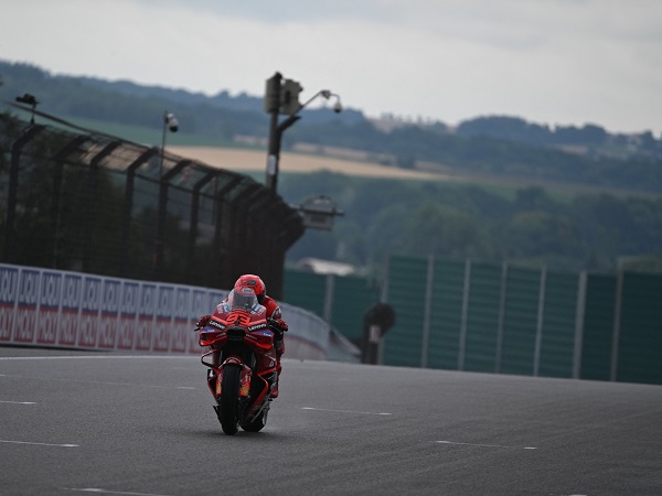 Davide Tardozzi puji kecepatan Marc Marquez di atas Desmosedici GP25.
