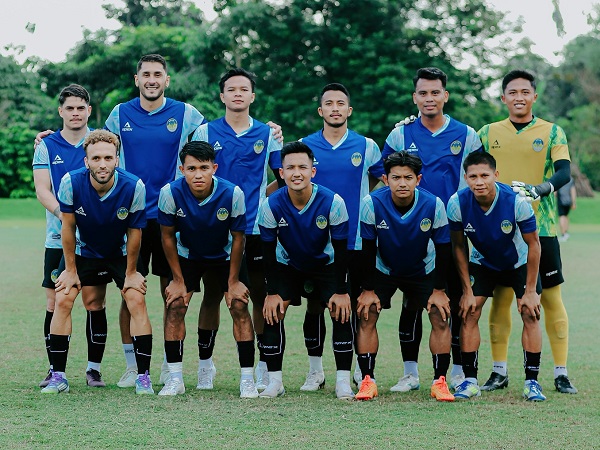 Skuat PSIM Jogja pada laga uji coba kontra Madura United