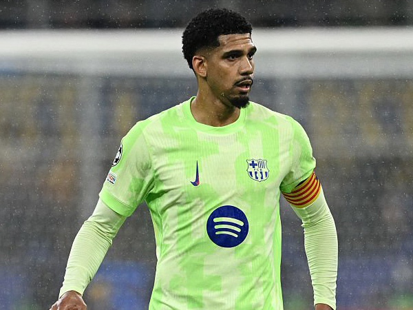 Ronald Araujo.
