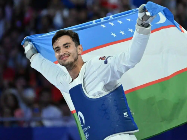 Ulugbek Rashitov adalah satu-satunya juara pria dari Tokyo 2020 yang berhasil mempertahankan gelarnya di Paris. (Foto: AFP)