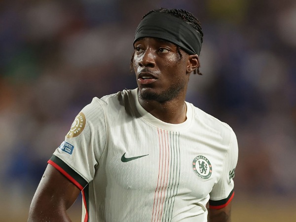 Winger Chelsea, Noni Madueke, segera merapat ke Arsenal
