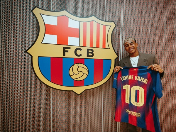 Lamine Yamal Akan Coba Teruskan Warisan No 10 di Barcelona