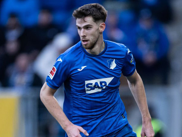 Anton Stach.