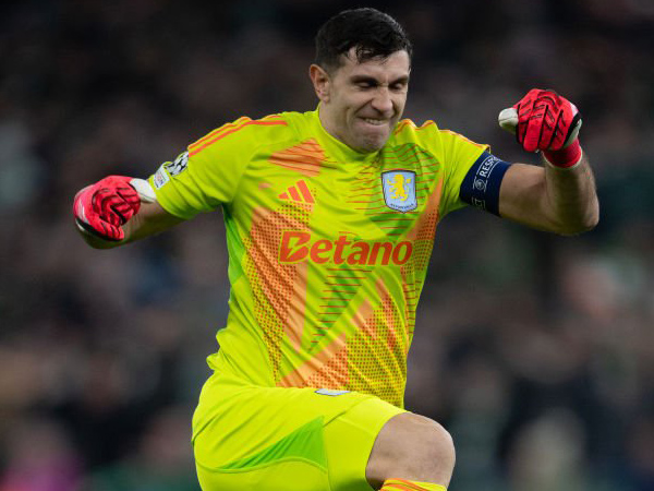 Emiliano Martinez.