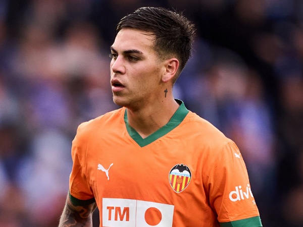 Enzo Barrenechea dipinjamkan oleh Aston Villa ke Benfica